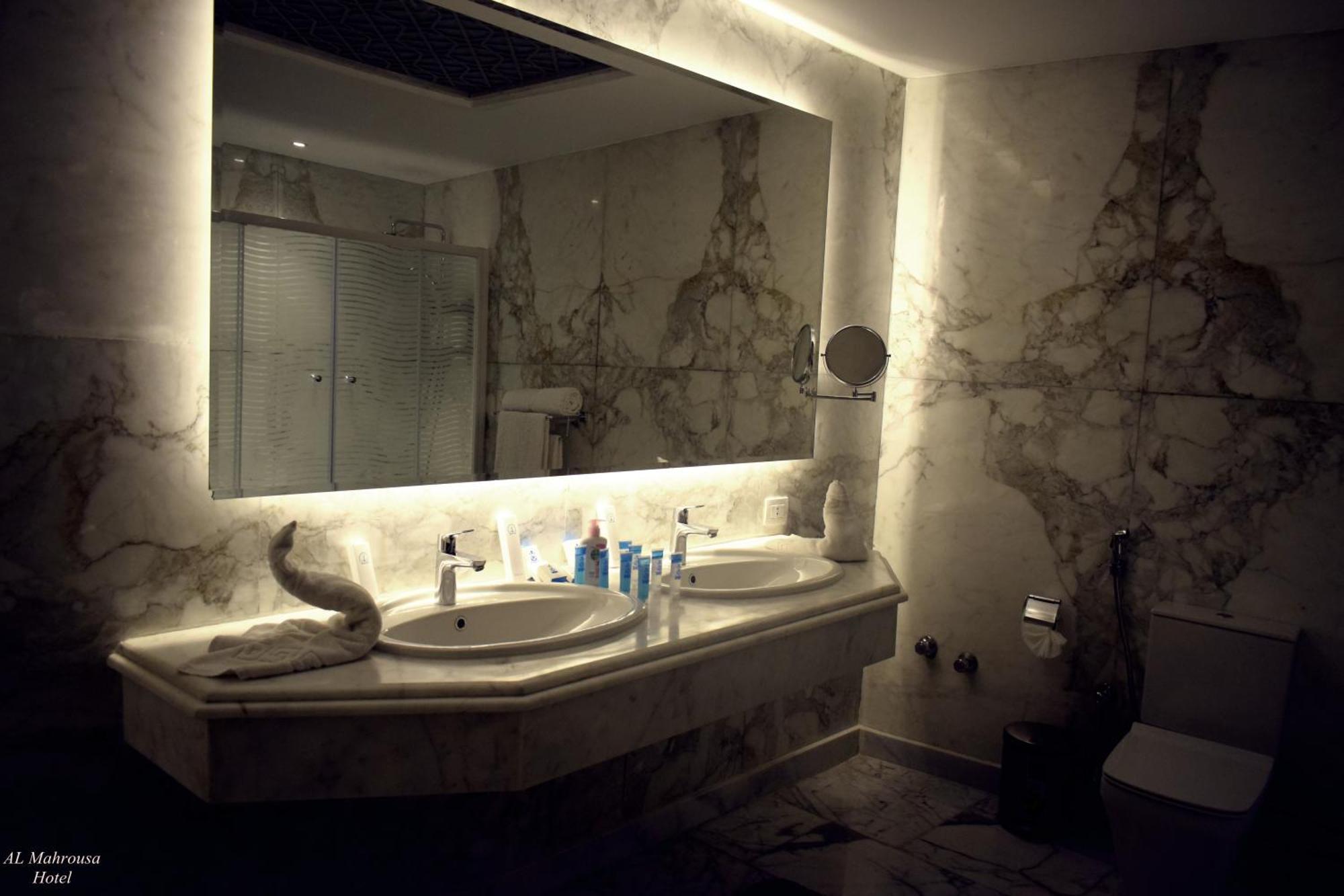 Fleet Club Mahrousa Alexandria Bagian luar foto Bathroom